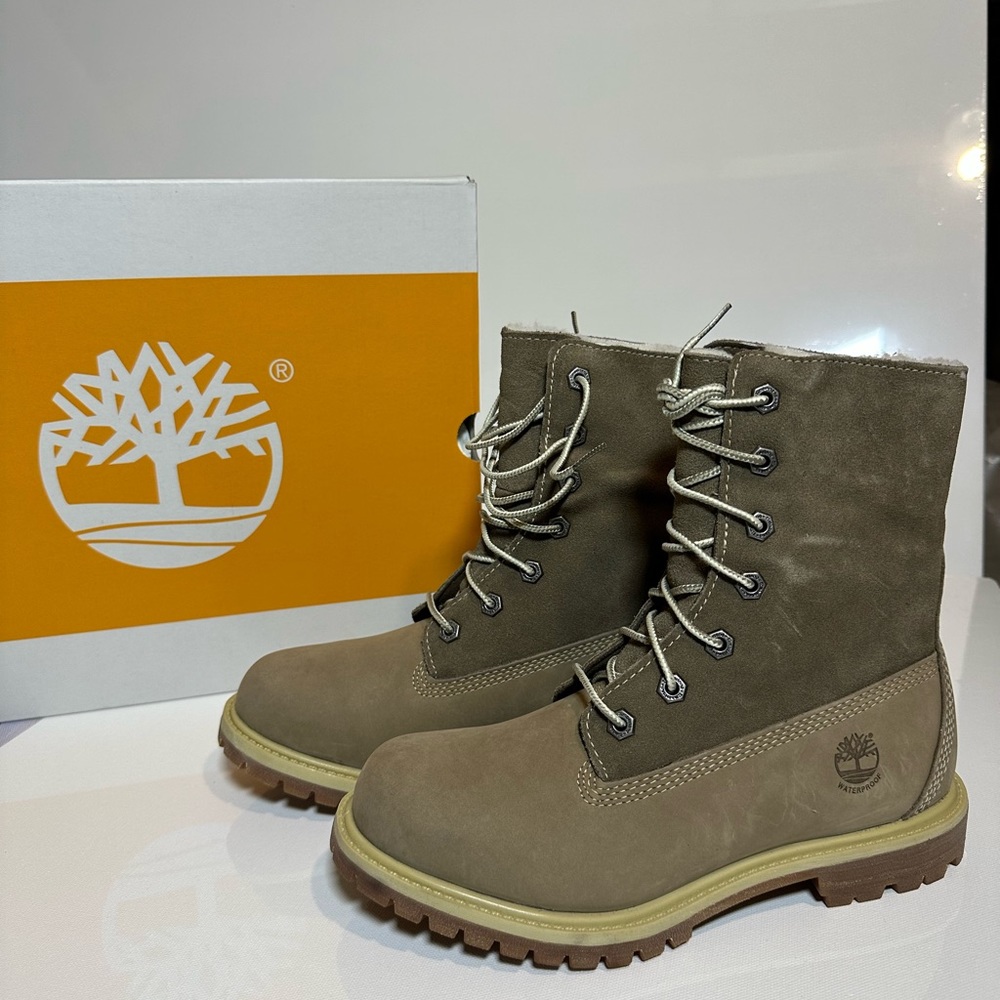 TIMBERLAND AUTHENTICS TEDDY FLEECE WOMEN'S FOLD-DOWN BOOTS SIZE US 7